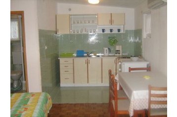 Kroatija Privát Tribunj, Eksterjeras